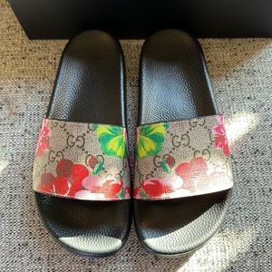 GUCCI GG BLOOMS SUPREME FLORAL SLIDE SANDAL